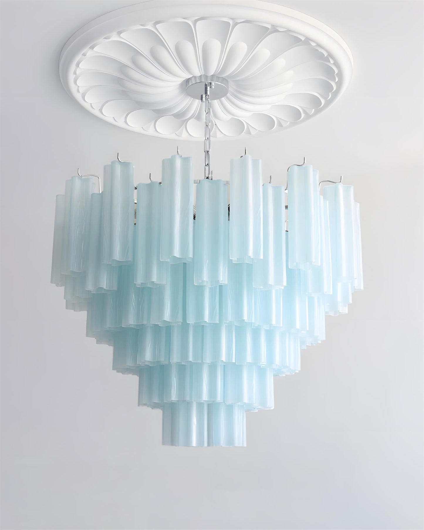 Élodie Frostier Chandelier