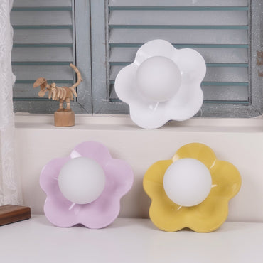 Applique murale Amélie La Fleur – Luminaire décoratif fantaisiste en résine et verre
