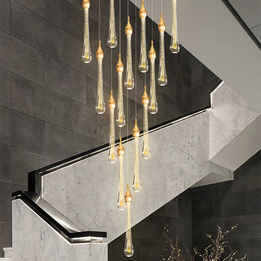 Lustre Geneviève en cristal rotatif et LED pour escalier
