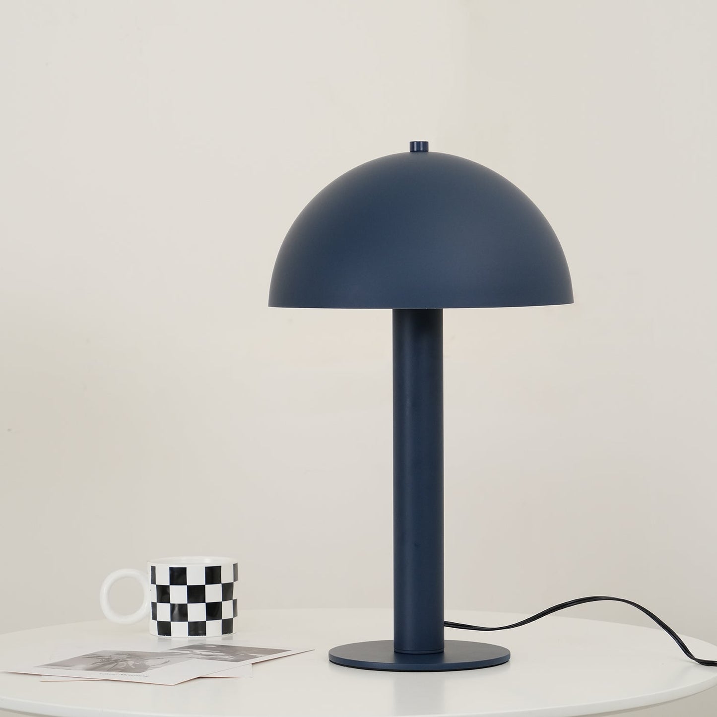 Lampe de table Céleste Champignon avec base sculpturale en métal