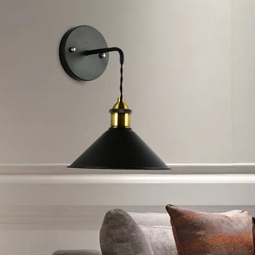 Applique murale conique industrielle Thérèse 1 lumière noire