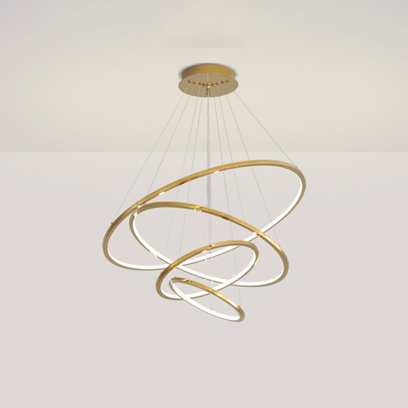 Lustre Camille à anneaux superposés LED dorés, suspension moderne