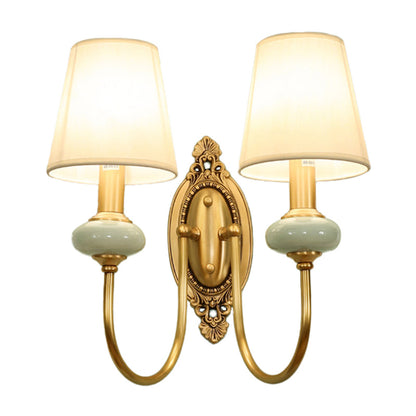 Applique murale Marianne Gold Swoop avec abat-jour conique et faux jade