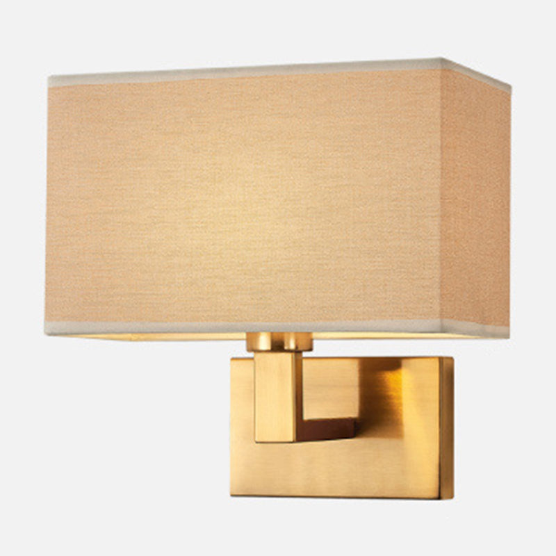 Applique murale en tissu Madeleine Cuboid avec bras noir/doré