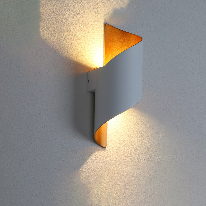 Léa Spiral LED Wall Light Sconce