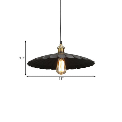Élodie Industrial Black Scalloped Pendant Light