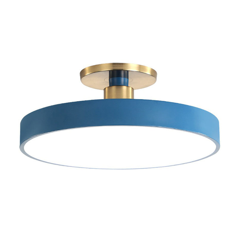 Plafonnier LED semi-encastré rond en acrylique Camille Nordic