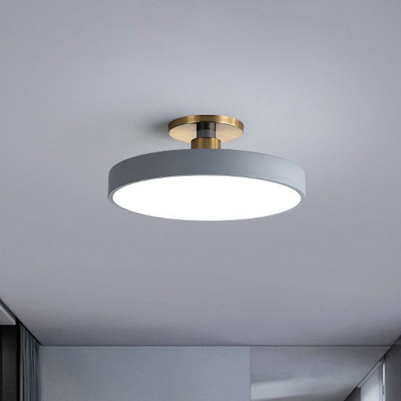 Plafonnier LED semi-encastré rond en acrylique Camille Nordic
