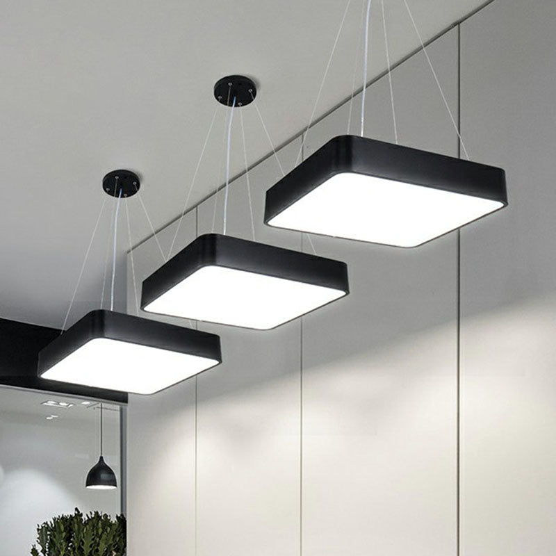 Lustre suspendu Sophie Square en acrylique LED noir