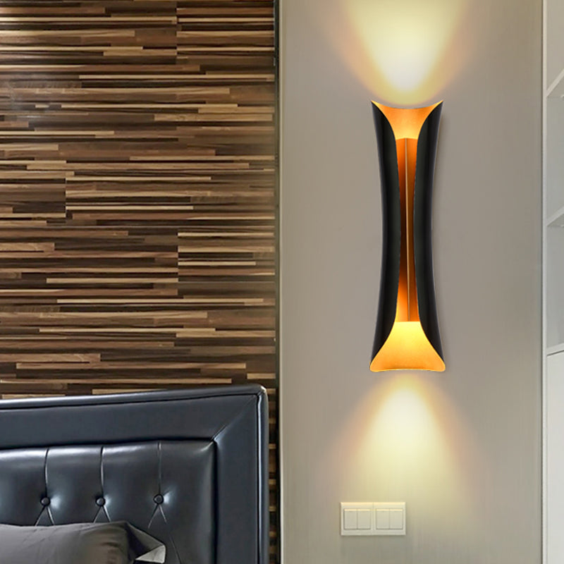 Applique murale Anais Modern Curl en métal