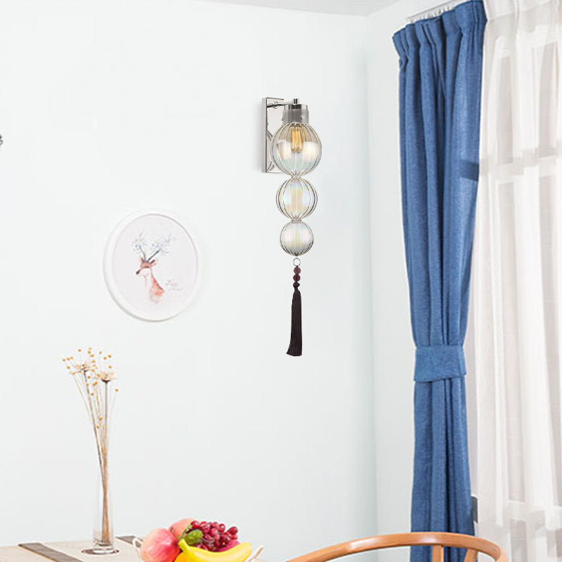 Applique murale Vivienne Sphere avec abat-jour en verre et nœud à pompon