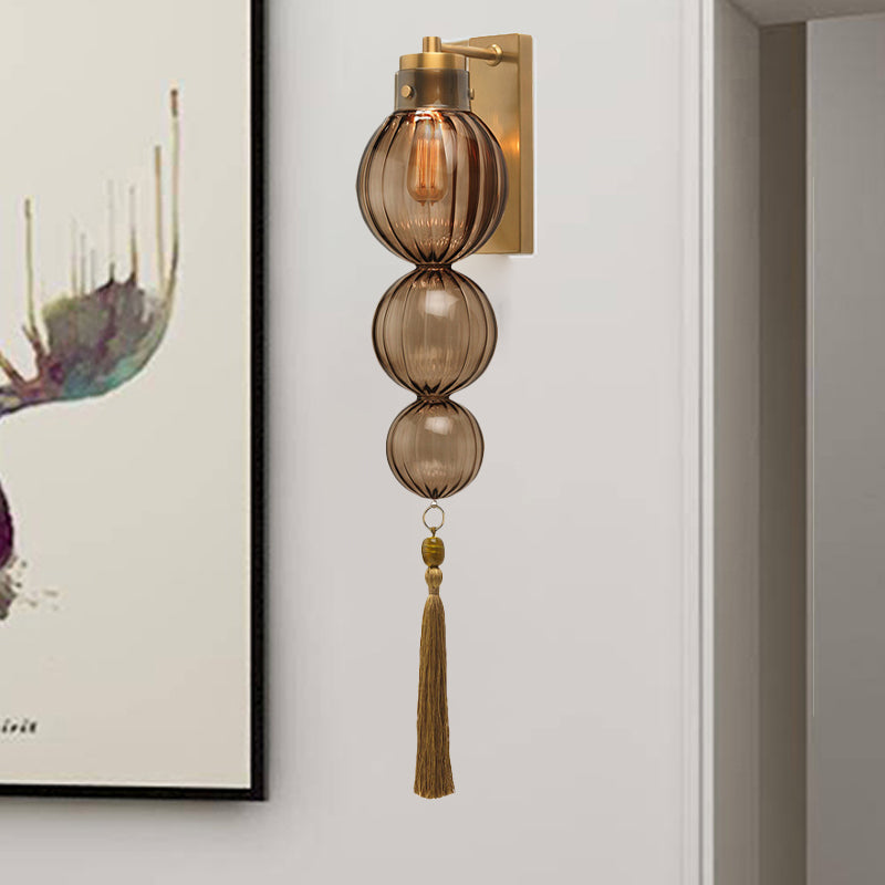 Applique murale Vivienne Sphere avec abat-jour en verre et nœud à pompon