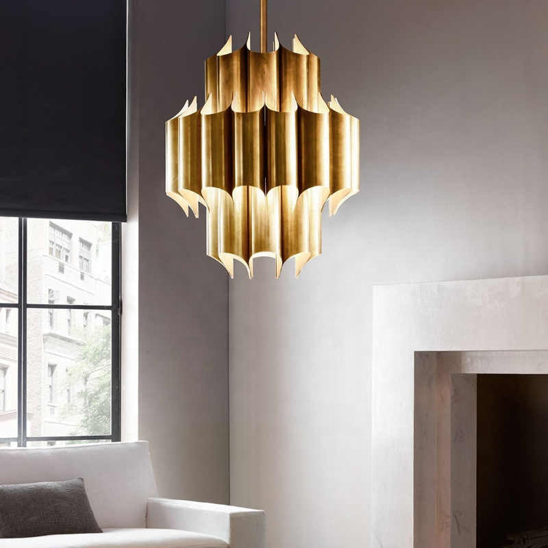 Clara Lustre Ruban Sculptural en Laiton