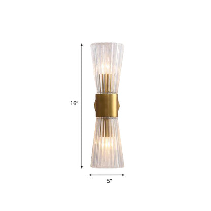 Applique Thérèse Hourglass en verre prismatique clair et laiton