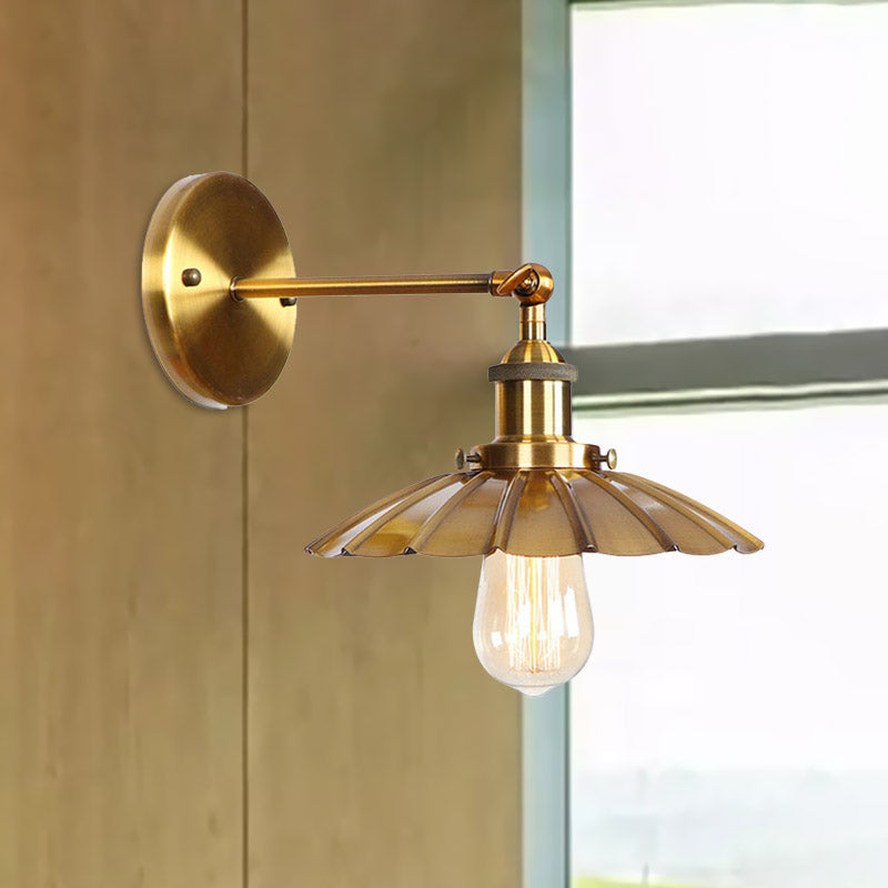 Mathilde Vintage Scalloped Rotatable Wall Lamp