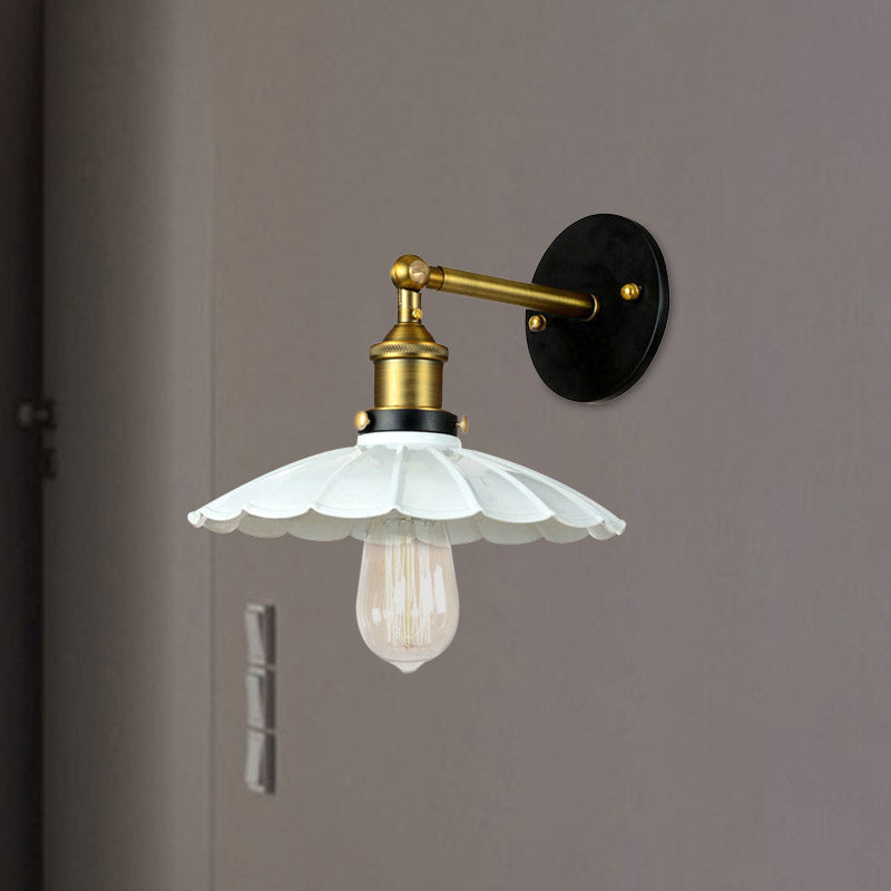 Mathilde Vintage Scalloped Rotatable Wall Lamp
