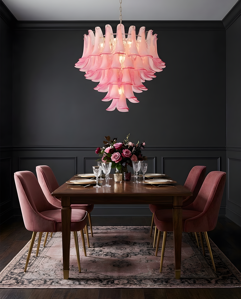 Lustre floral Émilienne, pétales de verre superposés avec structure métallique