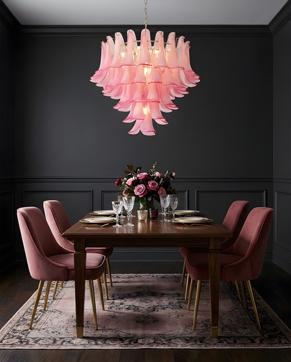 Lustre floral Émilienne, pétales de verre superposés avec structure métallique
