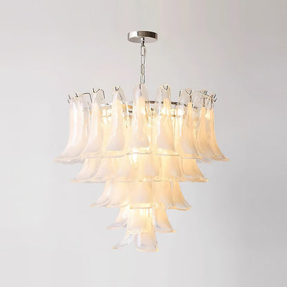 Lustre floral Émilienne, pétales de verre superposés avec structure métallique