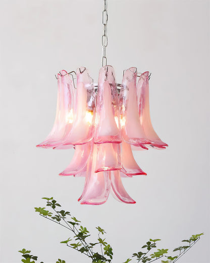 Lustre floral Émilienne, pétales de verre superposés avec structure métallique