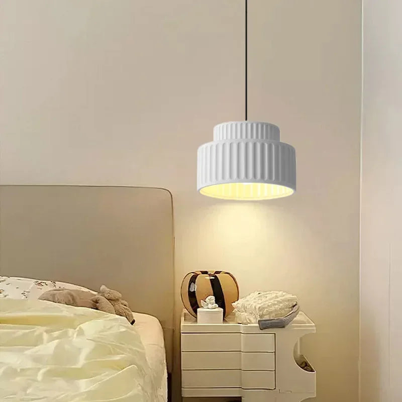 Plafonnier LED en résine nervurée Camille, style nordique