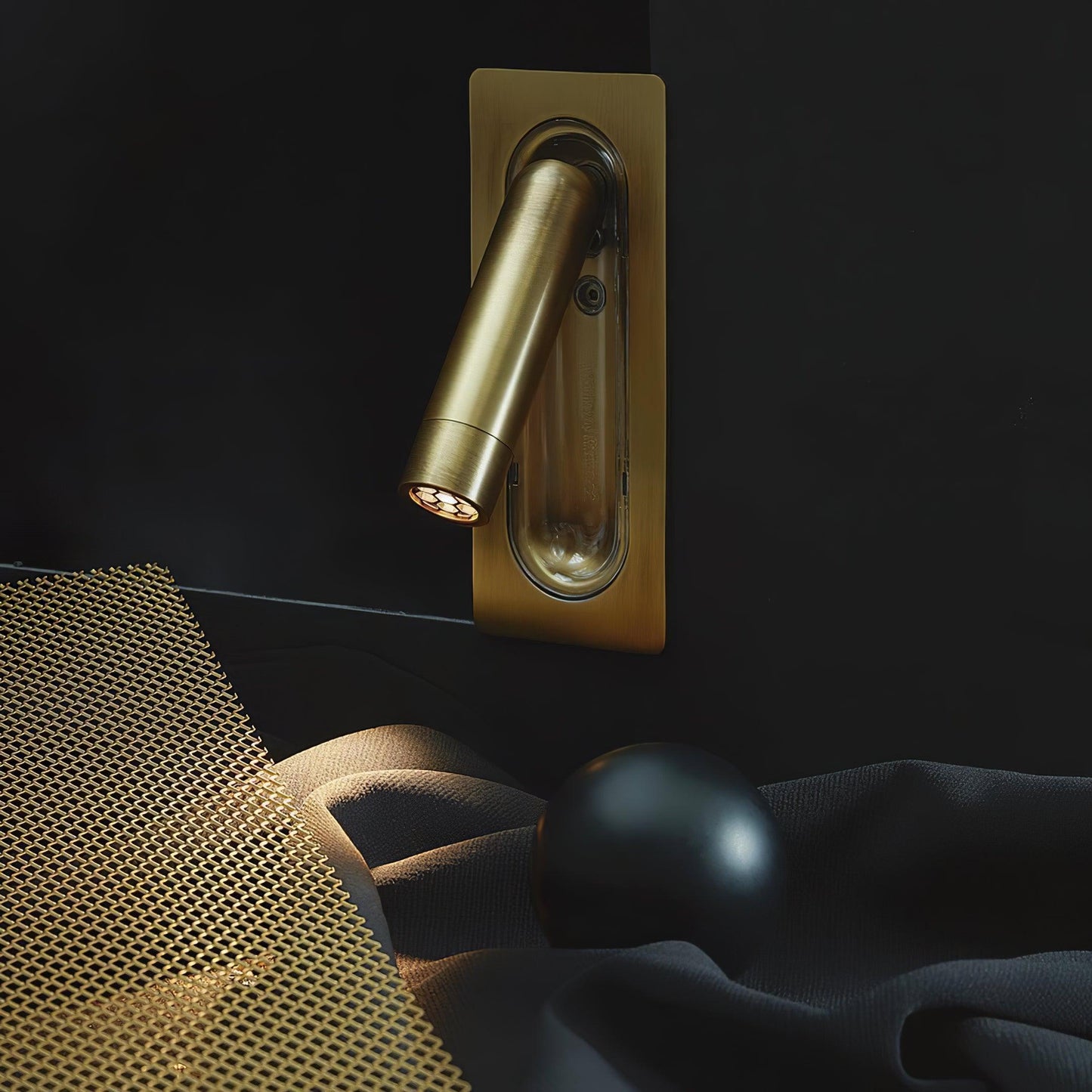 Isabelle Bedside LED Wall Lamp – 360º Directional Reading Light