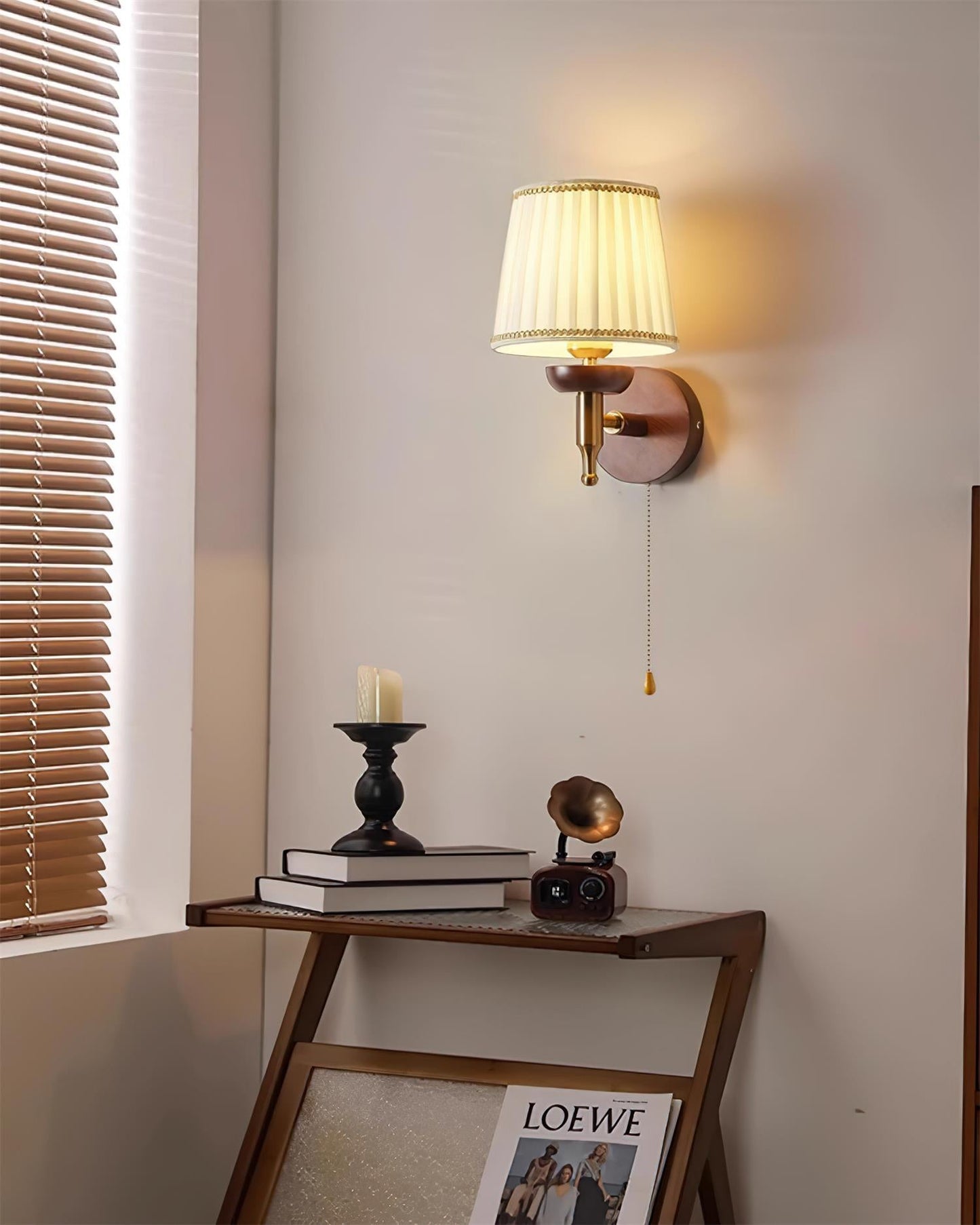 Applique murale Isabelle Blixen Bois et Tissu Éclairage classique