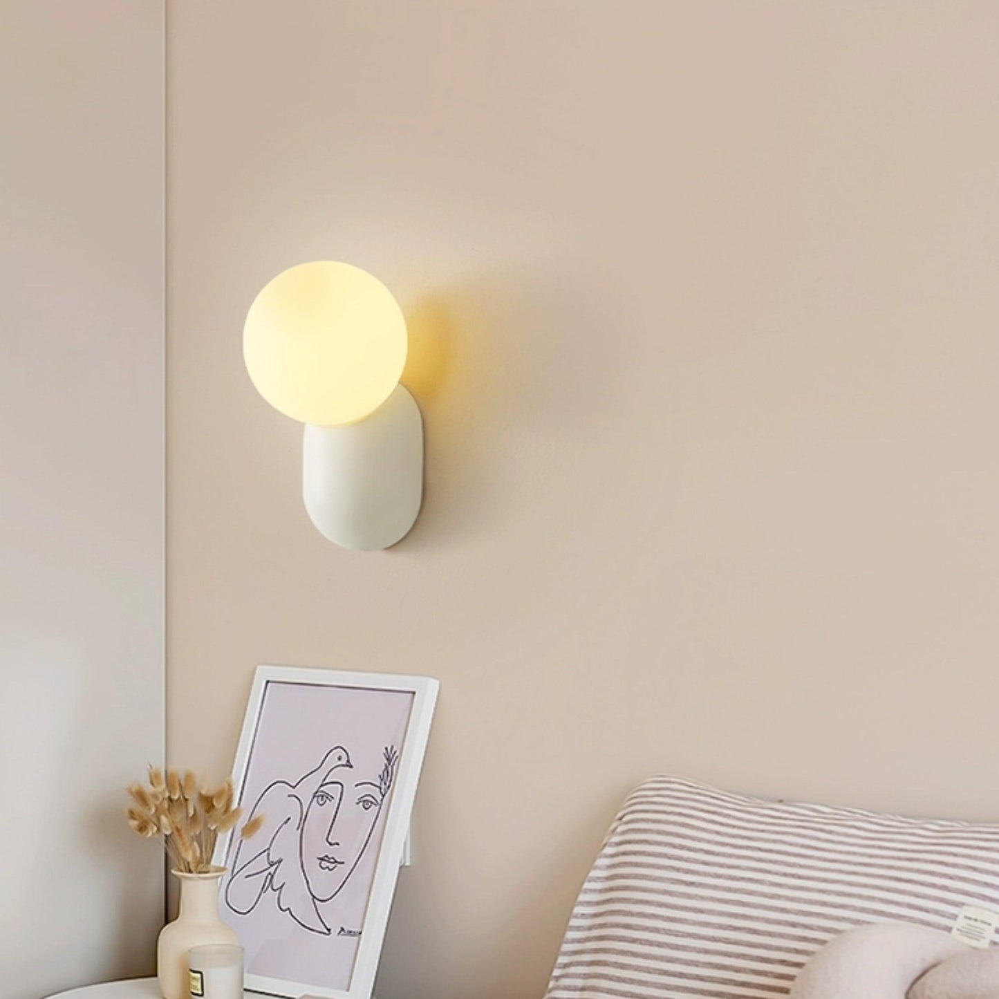 Aurélie Applique Murale Cantilever Résine et Verre Éclairage Décoratif