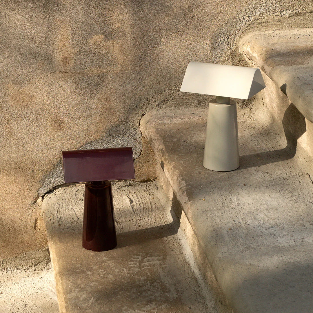 Camélia Modern Caret LED Table Lamp with Geometric Design