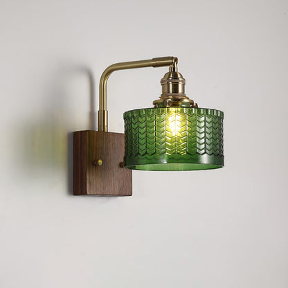 Applique murale Eléonore Cavella avec abat-jour en verre écaillé vert