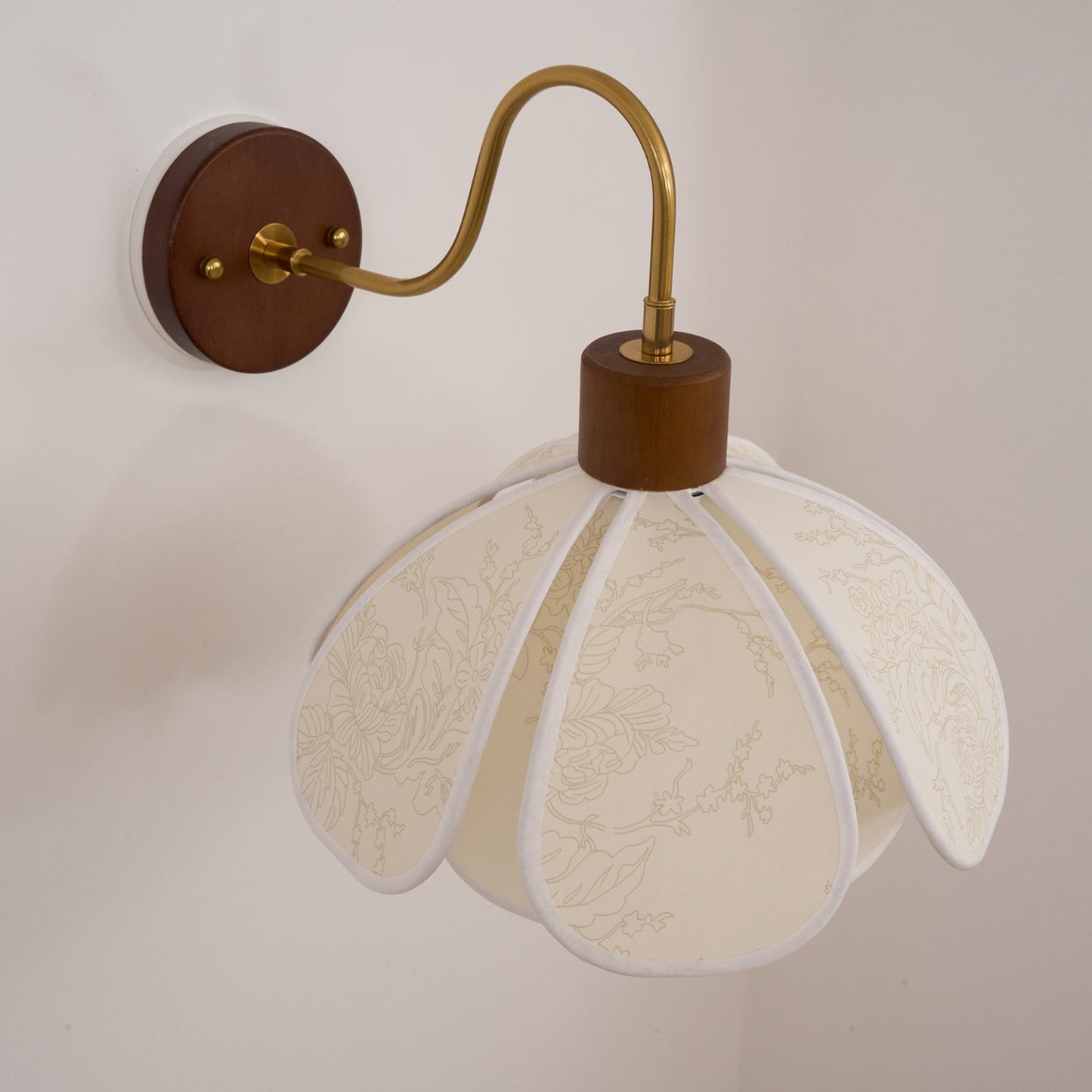 Docos Ciena Petal Applique Murale Luminaire Élégant en Métal et Tissu
