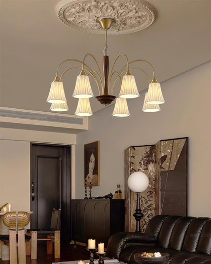 Sophie Chandelier, laiton élégant et bois foncé avec abat-jour en tissu