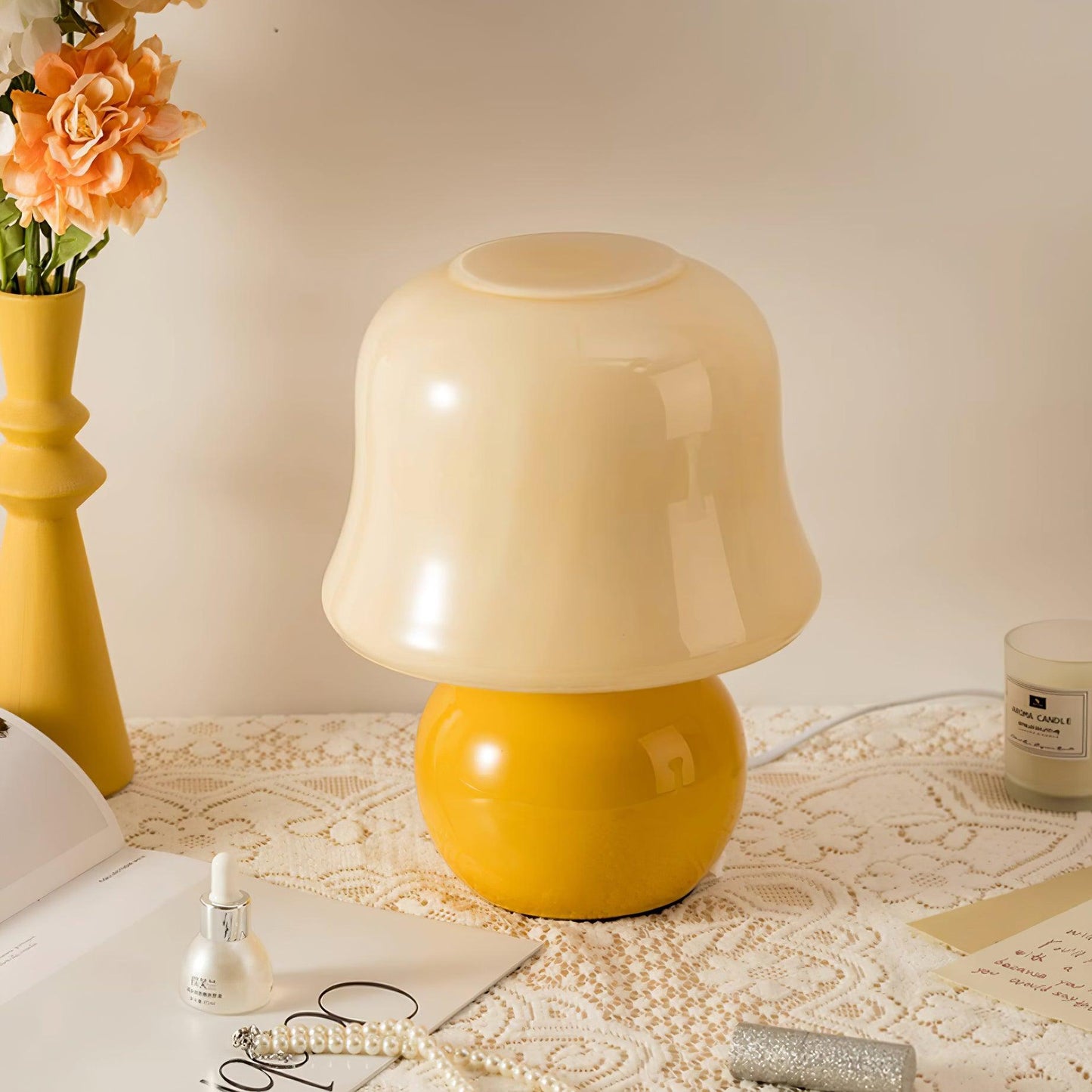 Lampe de Table Giulia Crème Champignon avec Abat-jour en Verre Émaillé