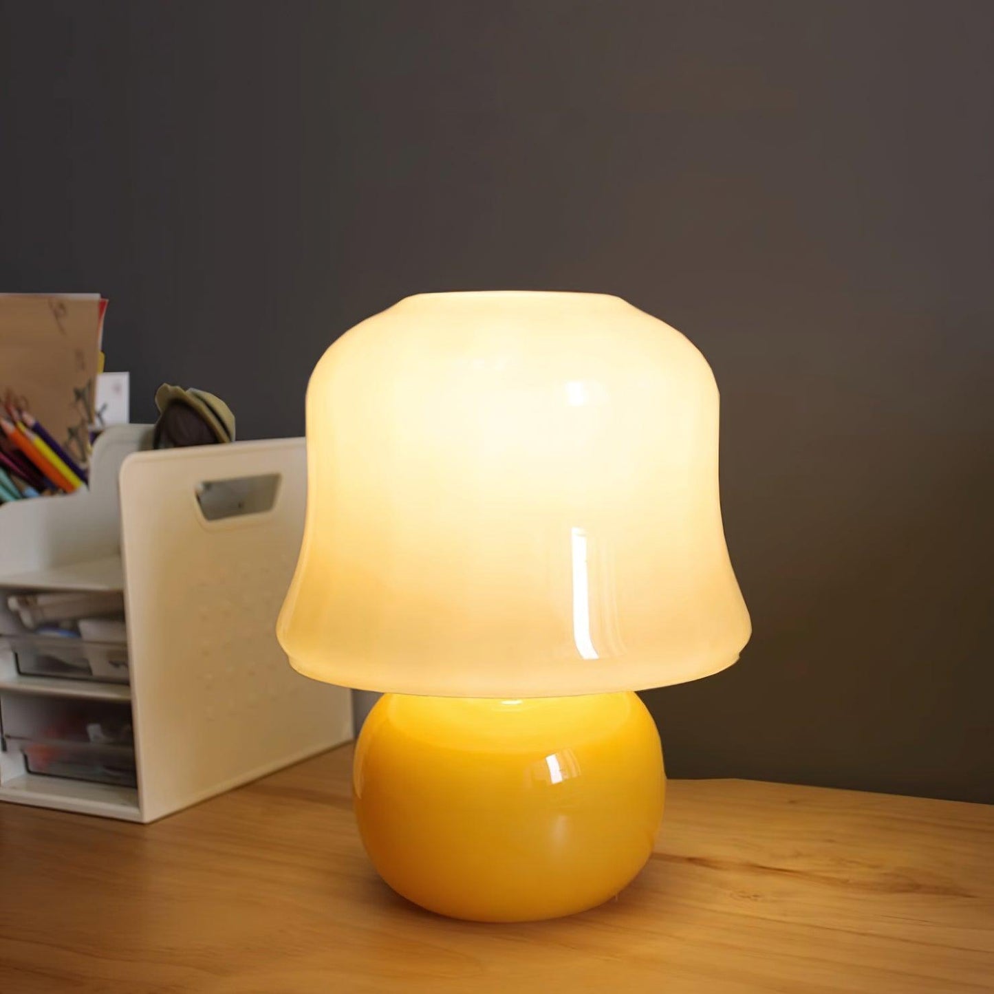 Lampe de Table Giulia Crème Champignon avec Abat-jour en Verre Émaillé