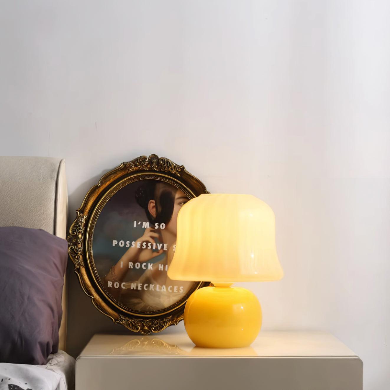 Lampe de Table Giulia Crème Champignon avec Abat-jour en Verre Émaillé