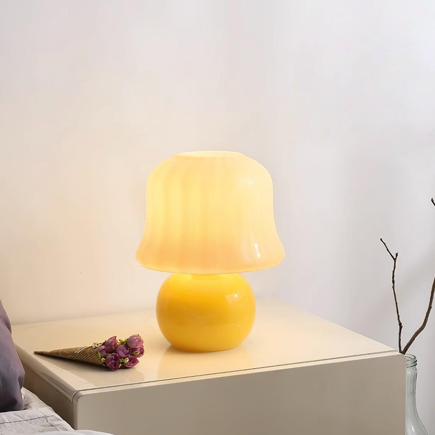 Lampe de Table Giulia Crème Champignon avec Abat-jour en Verre Émaillé