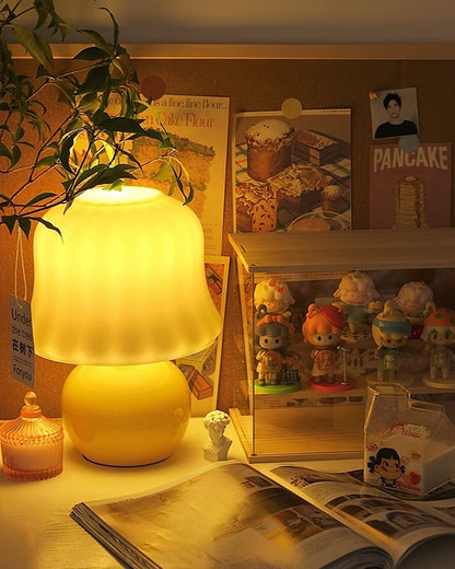 Lampe de Table Giulia Crème Champignon avec Abat-jour en Verre Émaillé