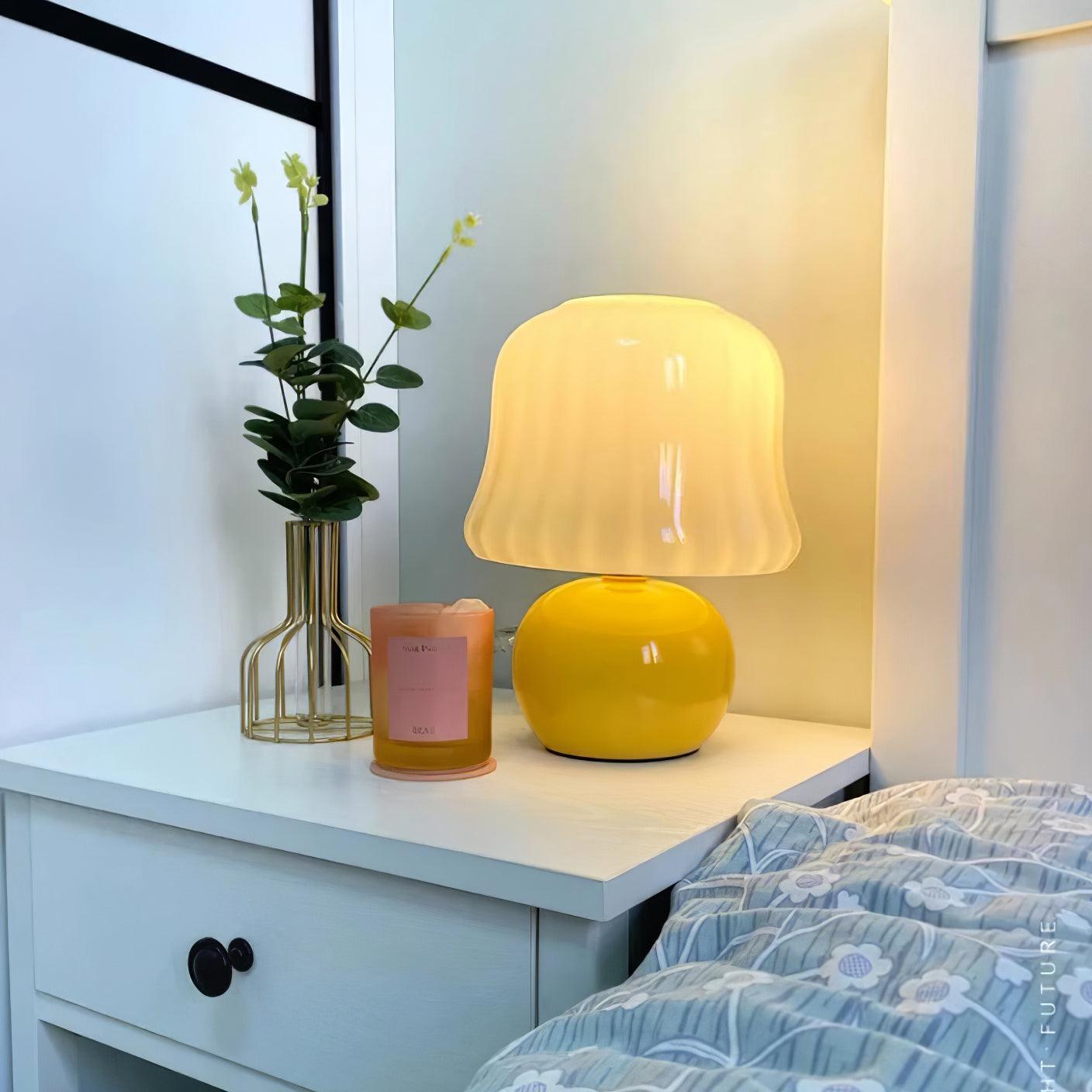Lampe de Table Giulia Crème Champignon avec Abat-jour en Verre Émaillé