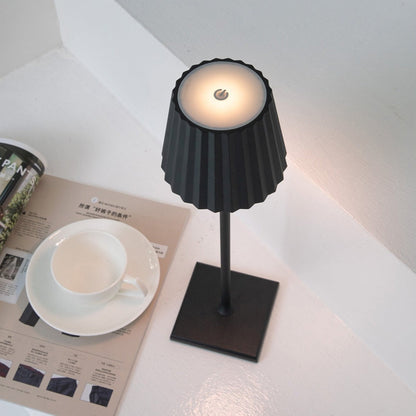 Lampe de table LED sans fil Élodie Dainty Groove Noir Minimaliste