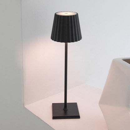 Lampe de table LED sans fil Élodie Dainty Groove Noir Minimaliste