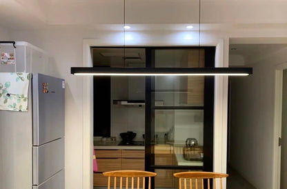 Juliette Suspension Linéaire Minimaliste