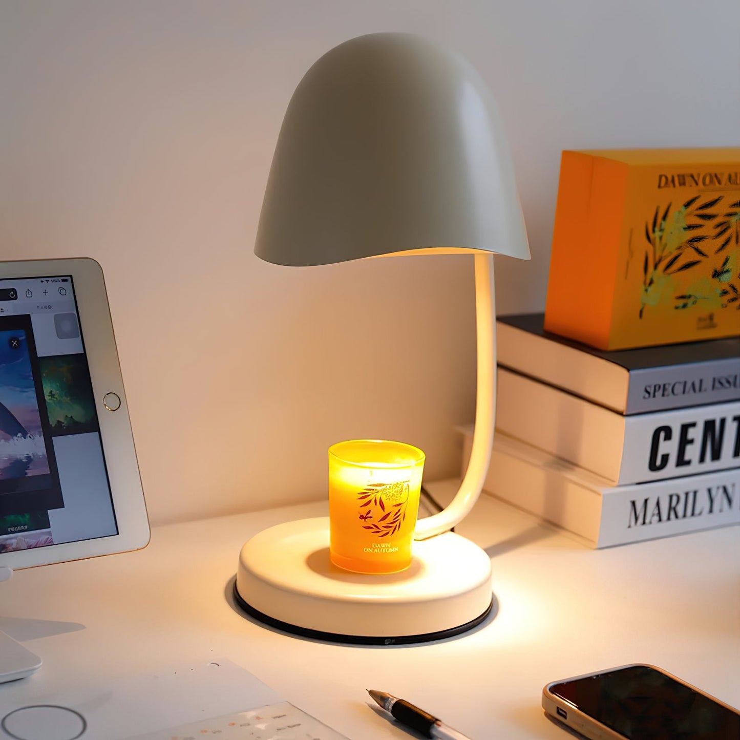 Chloé Eggshell Candle Warmer Lamp with Adjustable Neck