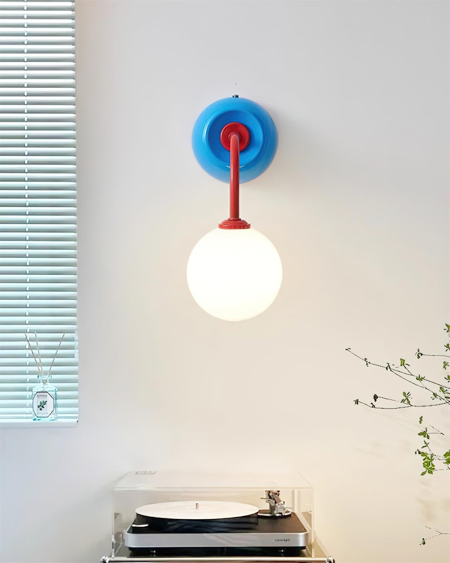 Applique murale Léonie Retro Globe avec bras incurvé