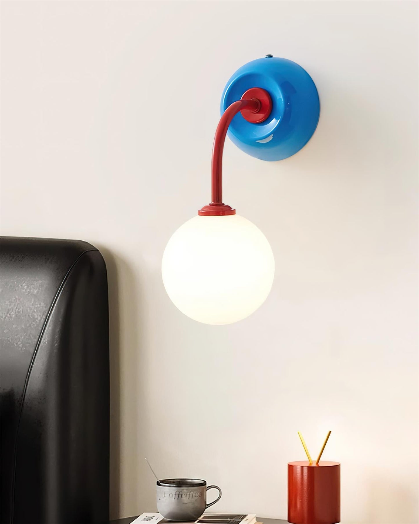 Applique murale Léonie Retro Globe avec bras incurvé