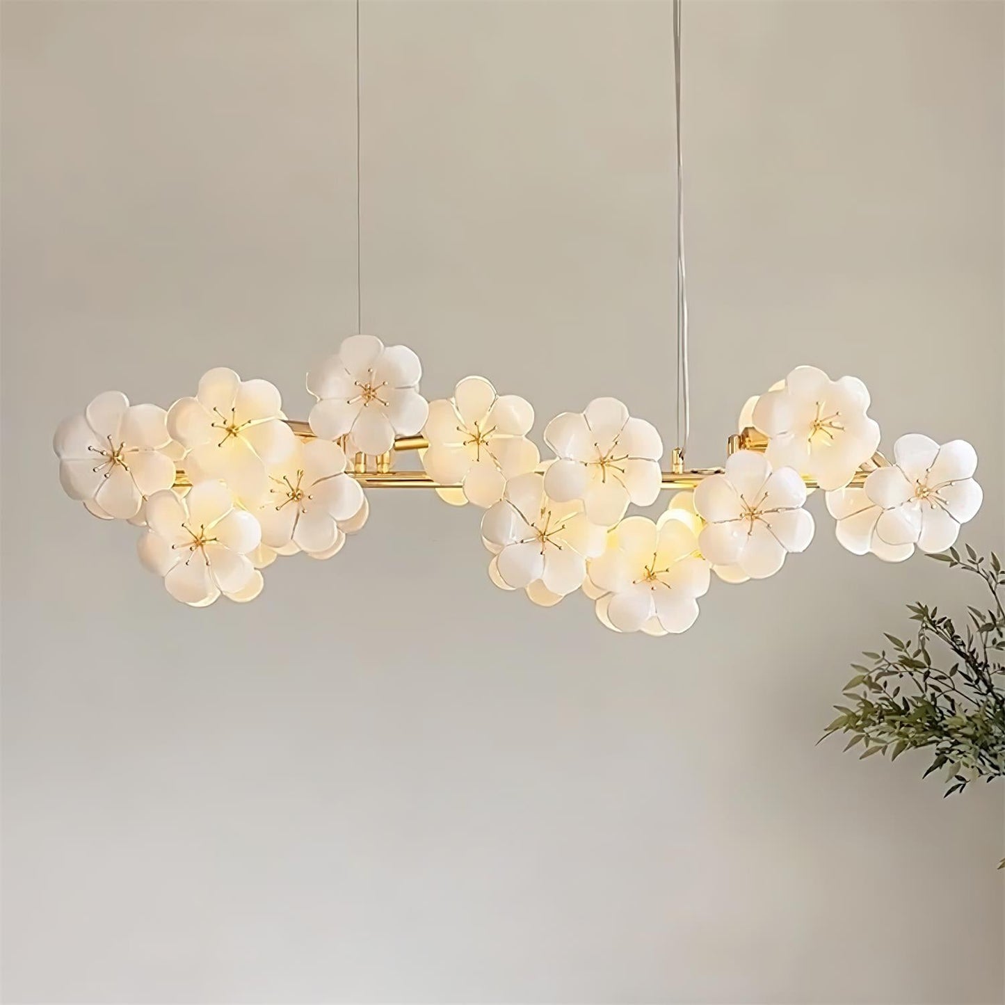 Lustre Léonie Fleurs, Délicates Fleurs en Verre avec Tiges Dorées