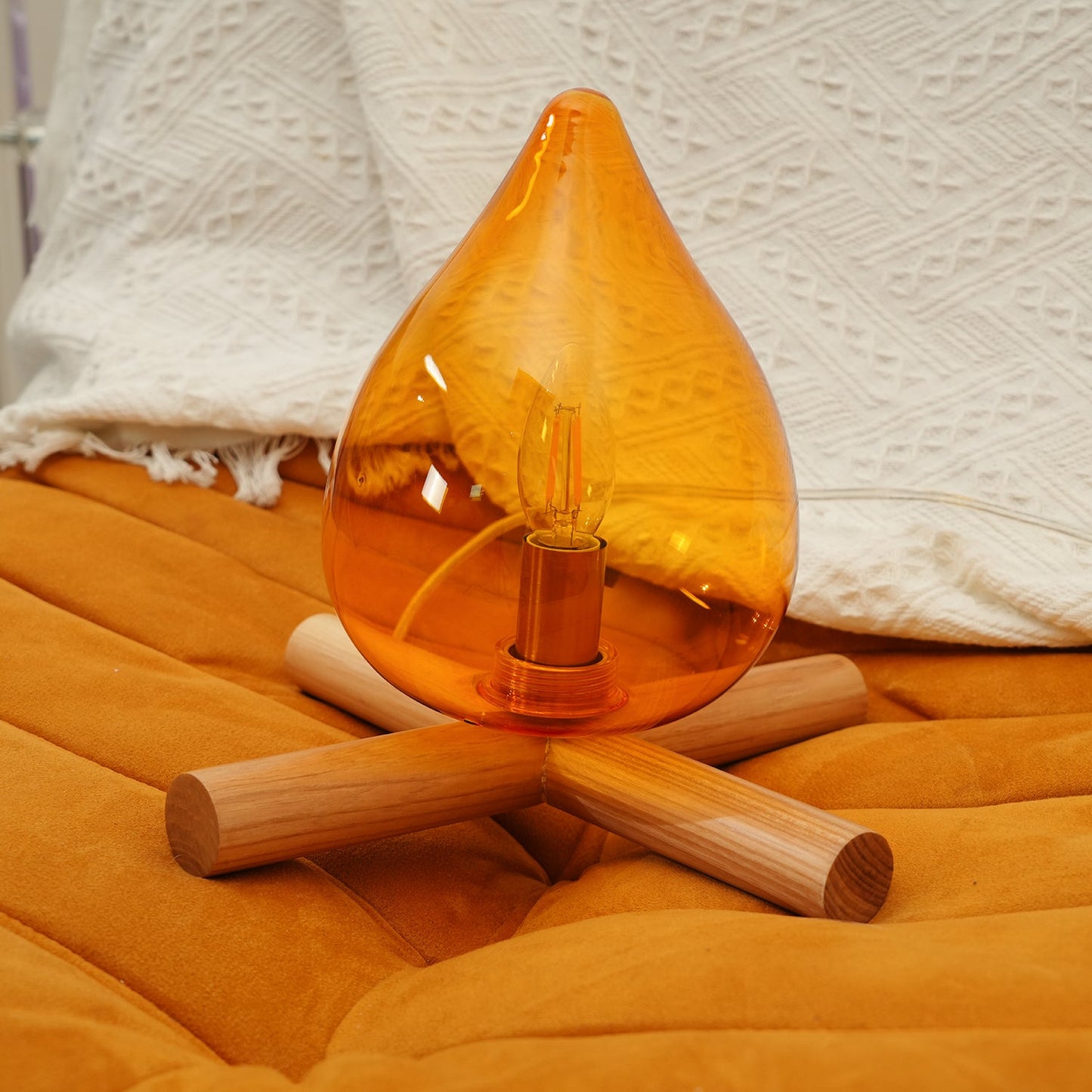 Élora Firebeam Glass Table Lamp with Wooden Base