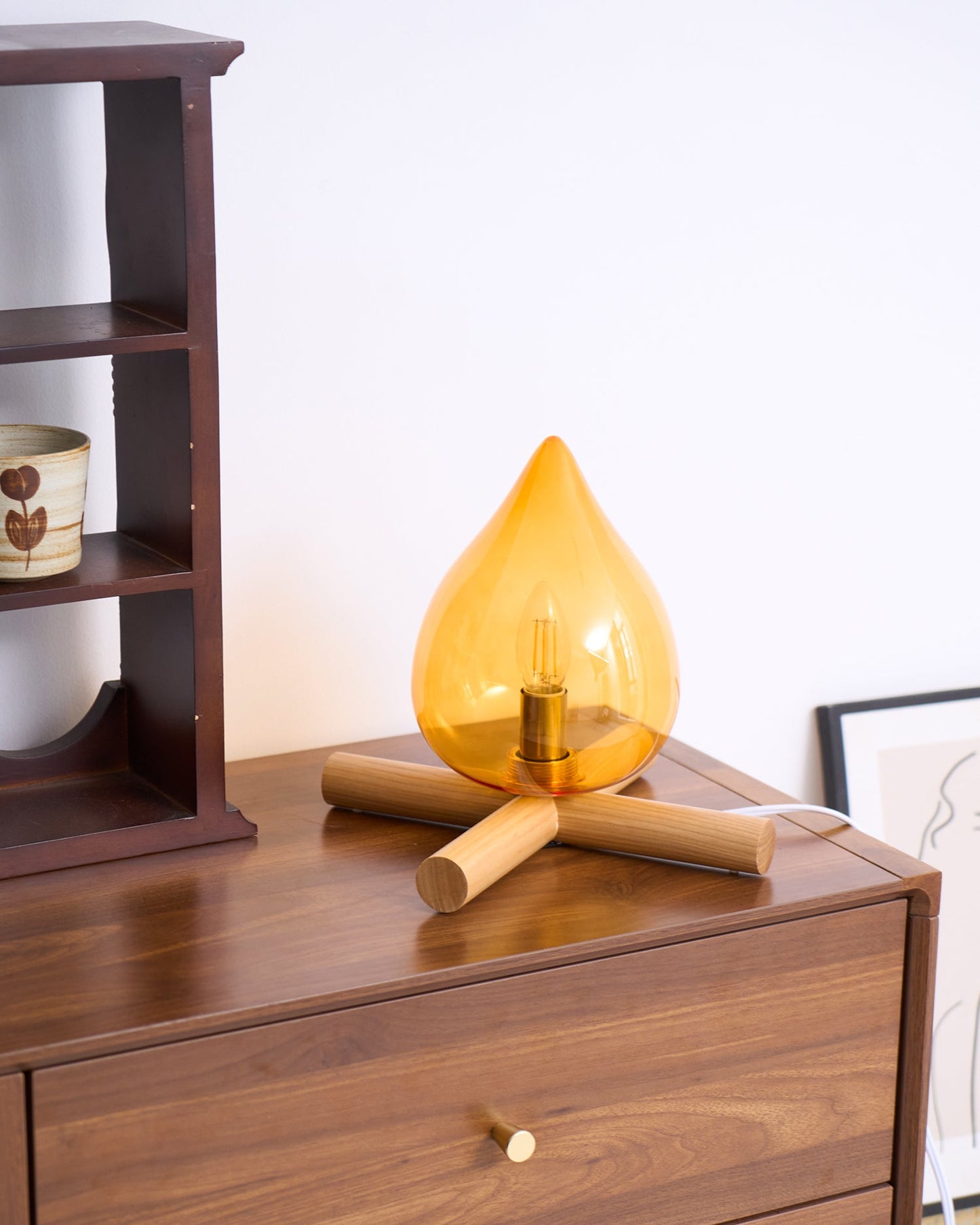 Élora Firebeam Glass Table Lamp with Wooden Base