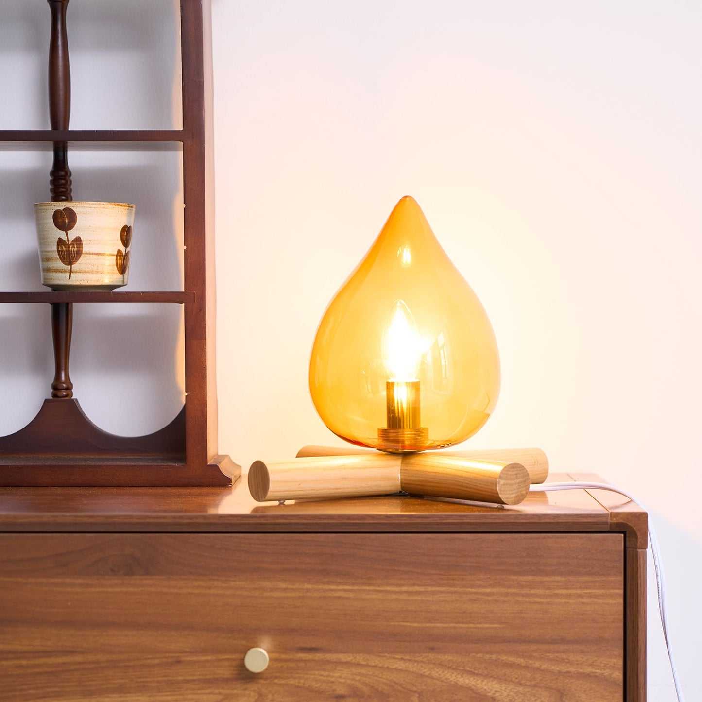 Élora Firebeam Glass Table Lamp with Wooden Base