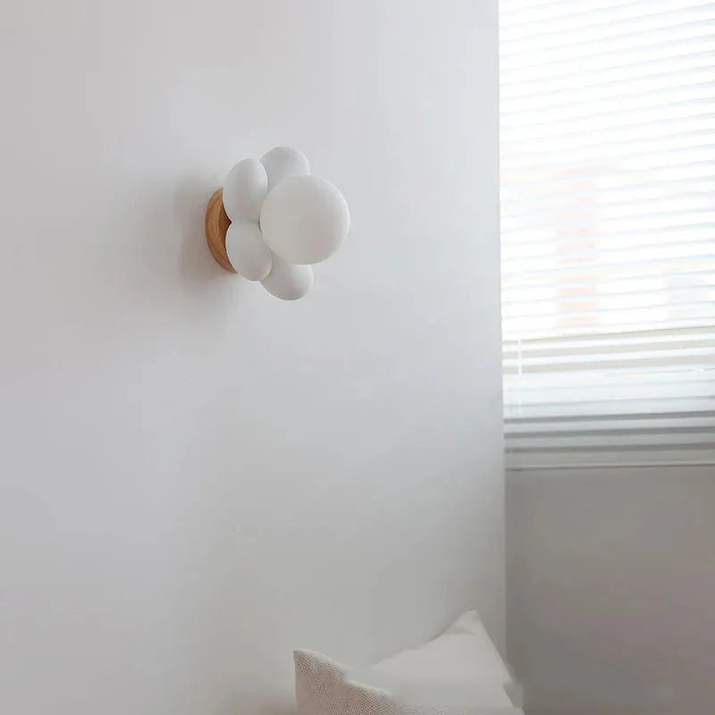 Applique Murale LED Florale en Résine Globe Fleur Élise