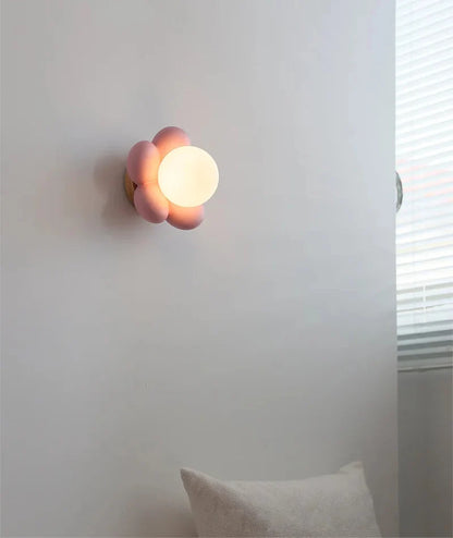 Applique Murale LED Florale en Résine Globe Fleur Élise